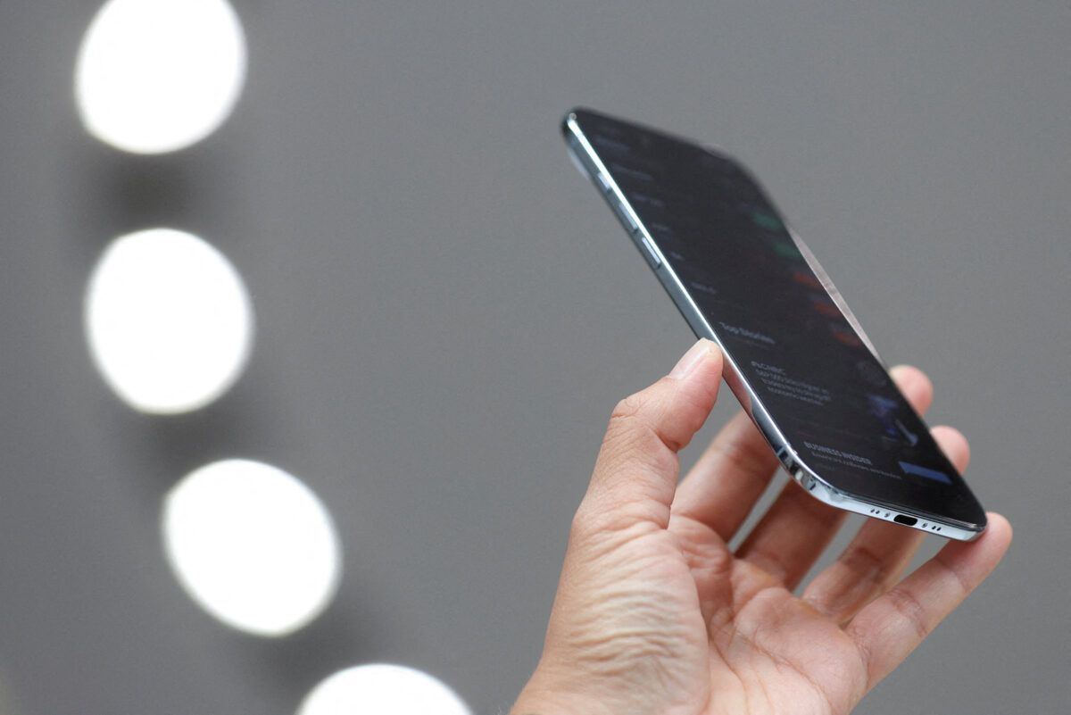 iPhone Air: Το μεγάλο στοίχημα της Apple με το λεπτότερο κινητό που έχει λανσάρει